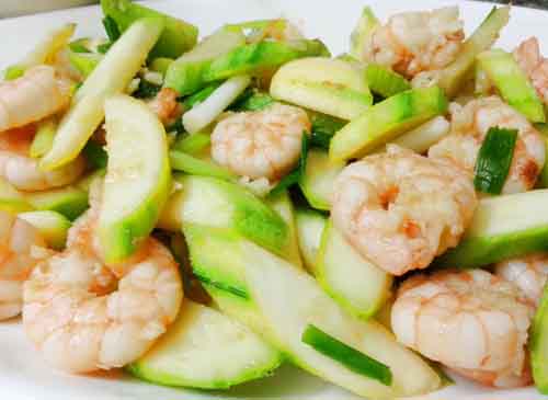 Tôm xào bầu ngọt ngon