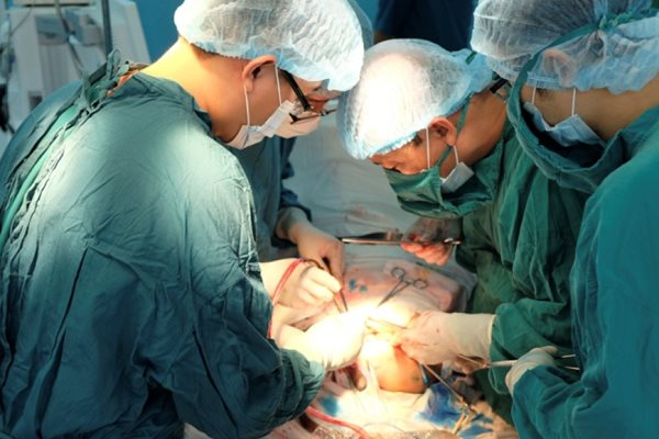 TP.HCM: Khuyến khích các kỹ thuật chuyên sâu tham gia Giải thưởng thành tựu y khoa năm 2023