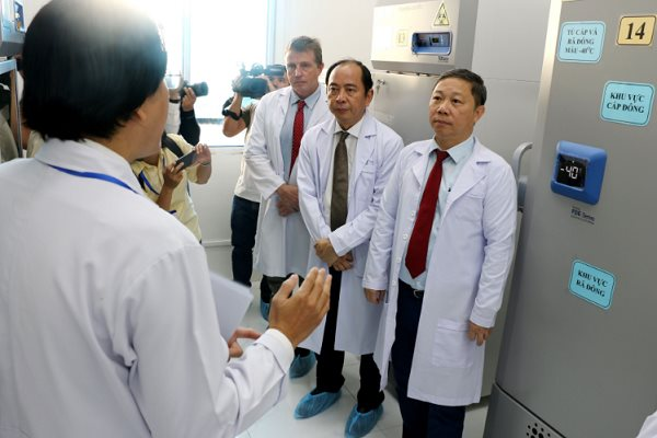 TP.HCM: Mở Ngân hàng huyết thanh có công suất gần nửa triệu mẫu