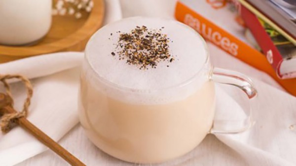 Hãy làm một ly trà sữa ấm nóng thơm ngất ngây