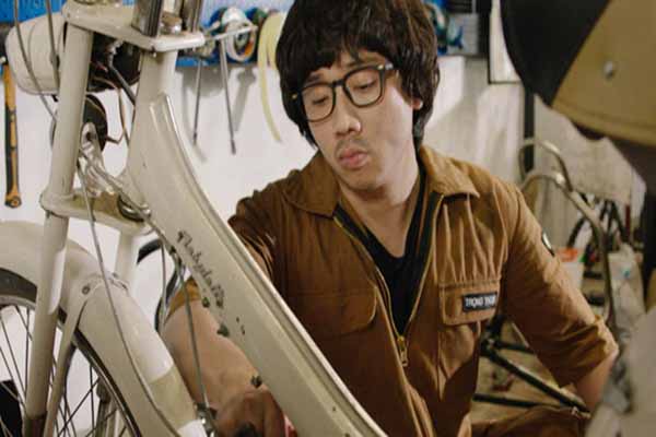 Trấn Thành phản ứng “lạ” khi bị nhà sản xuất phim dọa kiện