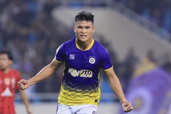 Tiền đạo của ĐT Việt Nam vượt mặt Ronaldo tại giải đấu châu lục