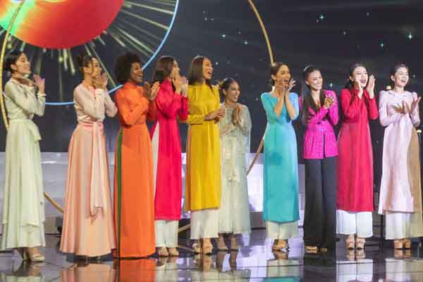 Kim Duyên, Nam Em, Đỗ Nhật Hà kéo nhau xuất hiện tại ‘Tình Bolero 2022’