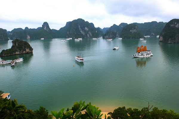 Quảng Ninh tiếp tục bỏ thêm 500 tỷ đồng để kéo khách đến du lịch