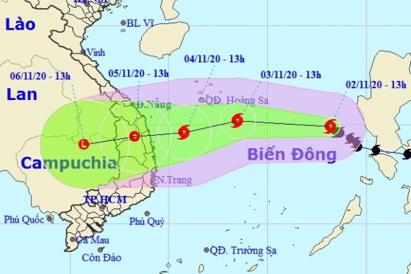Bão số 10 tăng cấp trở lại khi tiến vào miền Trung