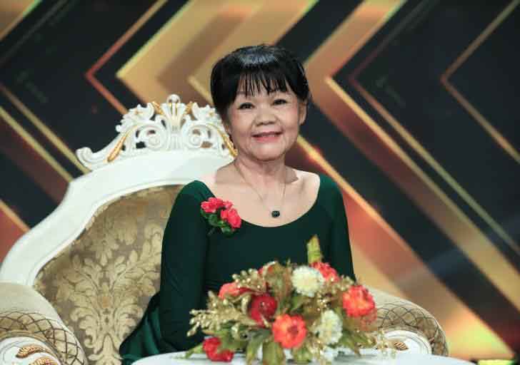 Vợ chồng nhạc sĩ Phạm Thế Mỹ nên duyên nhờ tuyệt phẩm ‘Bông hồng cài áo’