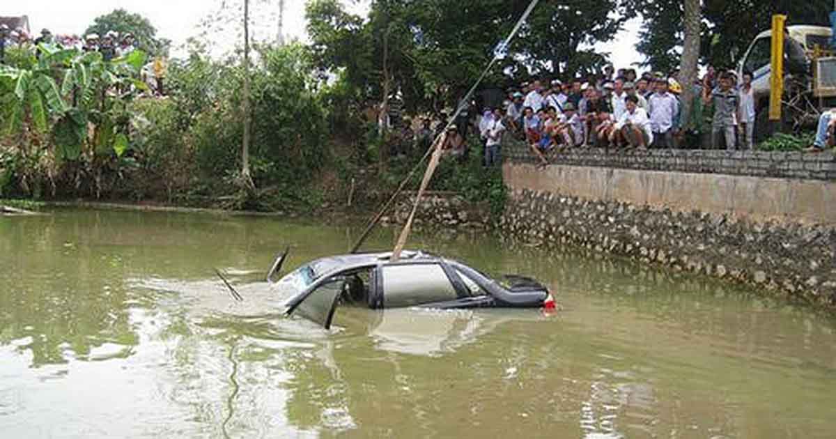 Một cán bộ ở Hải Phòng chết chìm dưới ao