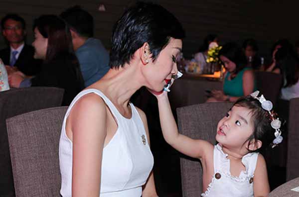 Xuân Lan gây xôn xao khi tiết lộ đã chia tay bạn trai?