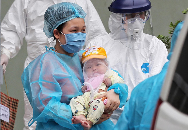 Bệnh nhân corona nhỏ tuổi ở Việt Nam xuất viện