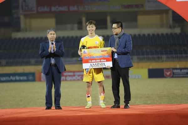 ‘Bội thu’ giải thưởng, Nguyễn Văn Trường khiêm tốn: ‘Đây là công sức của toàn đội’