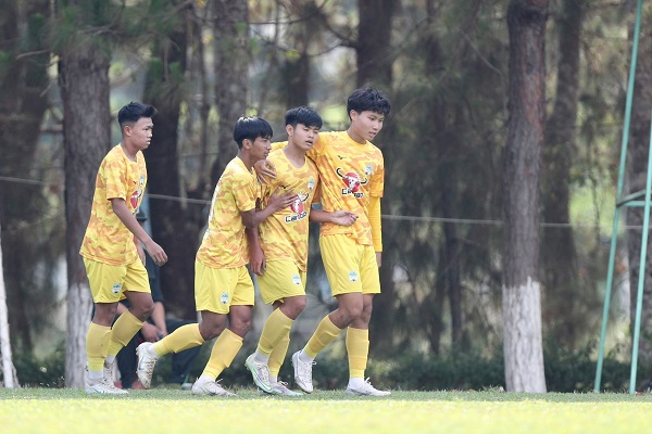 Kết quả lượt 5 bảng C vòng loại U.19 Quốc gia 2023: HAGL rộng cửa vào VCK
