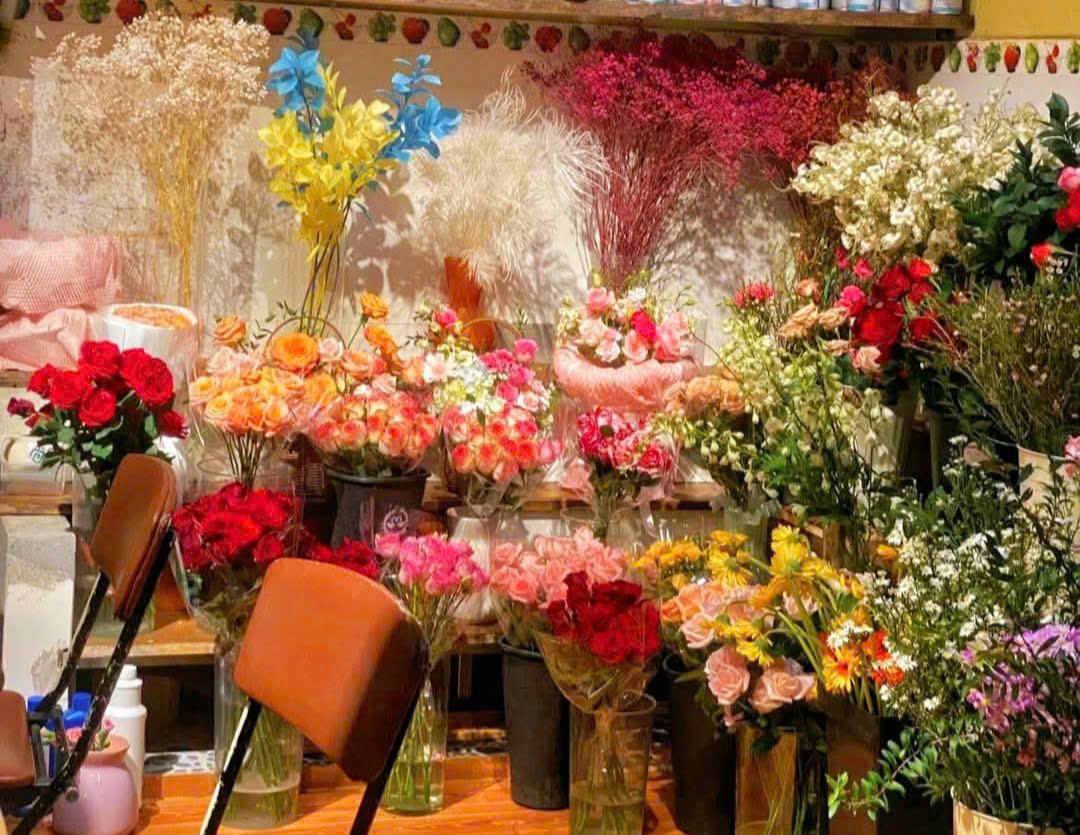 ‘Buffet hoa’ có gì đặc biệt khiến giới trẻ mê mẩn?