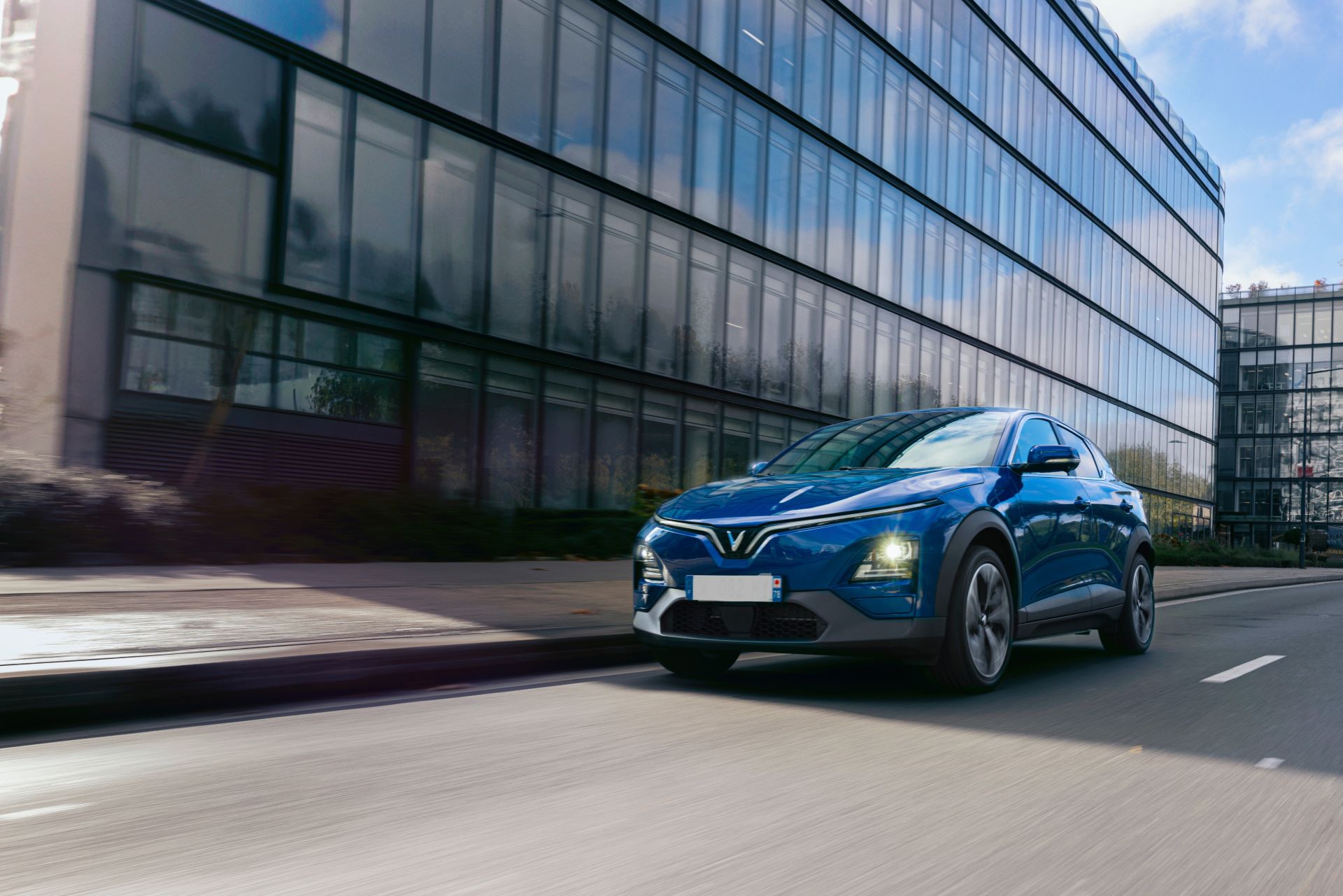 VinFast VF 6 – Món hời xe gầm cao tầm giá 700 triệu đồng