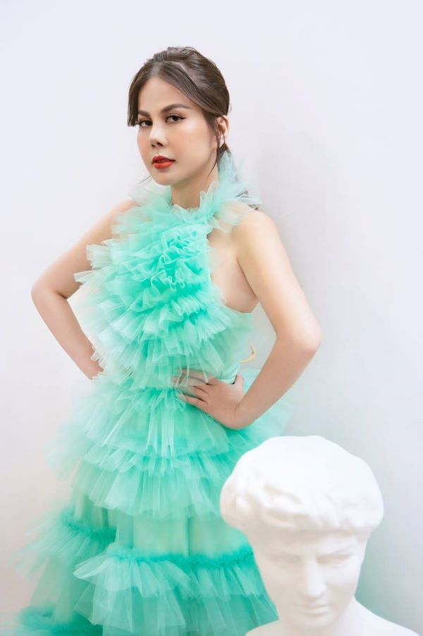 Người đẹp môi trường Như Quỳnh