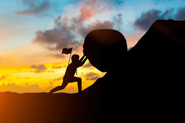 ‘Cày cuốc’ tiết kiệm hay trải nghiệm: Hai thái cực song hành trong thế giới của người trẻ