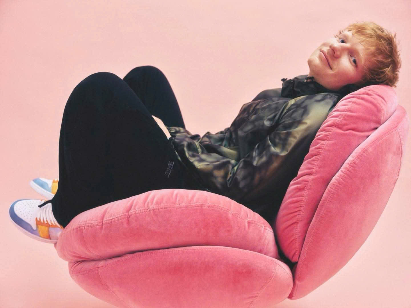 Single ‘A Little More’: Ed Sheeran và nỗi ám ảnh mang tên Rupert Grint