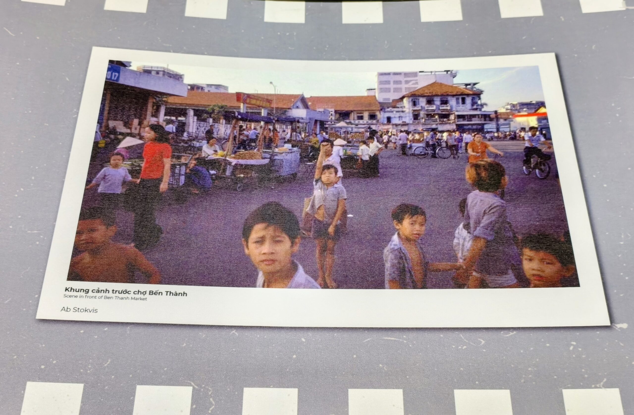 Ôm trọn thành phố trong triển lãm ‘Những con mắt của thời gian’