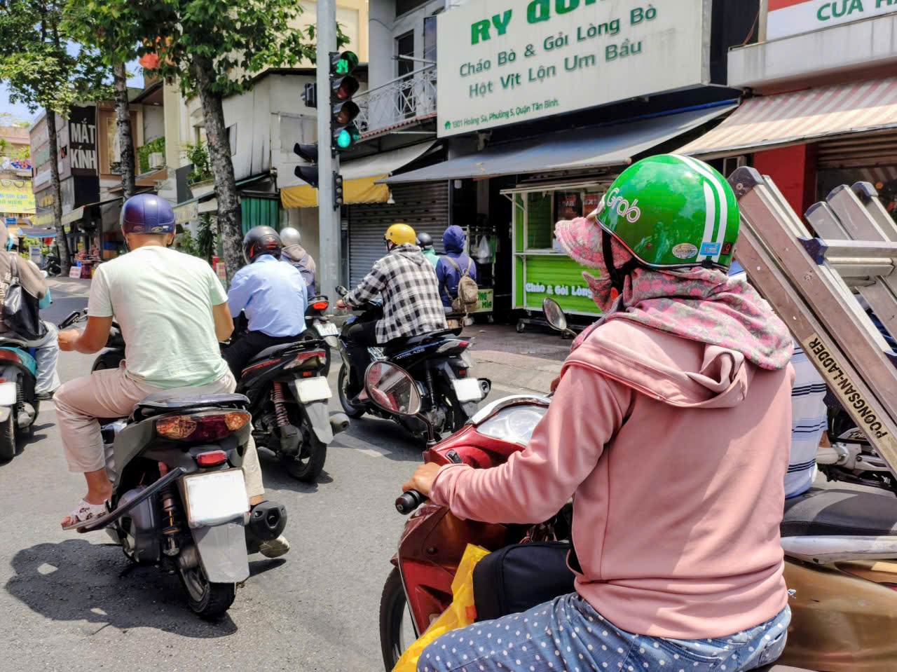 Cả nước nắng nóng gay gắt, cần làm gì để tránh sốc nhiệt?