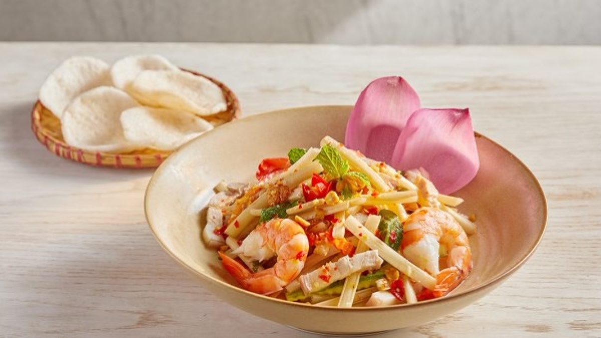 Hồn sen Việt trên dải đất hình chữ S