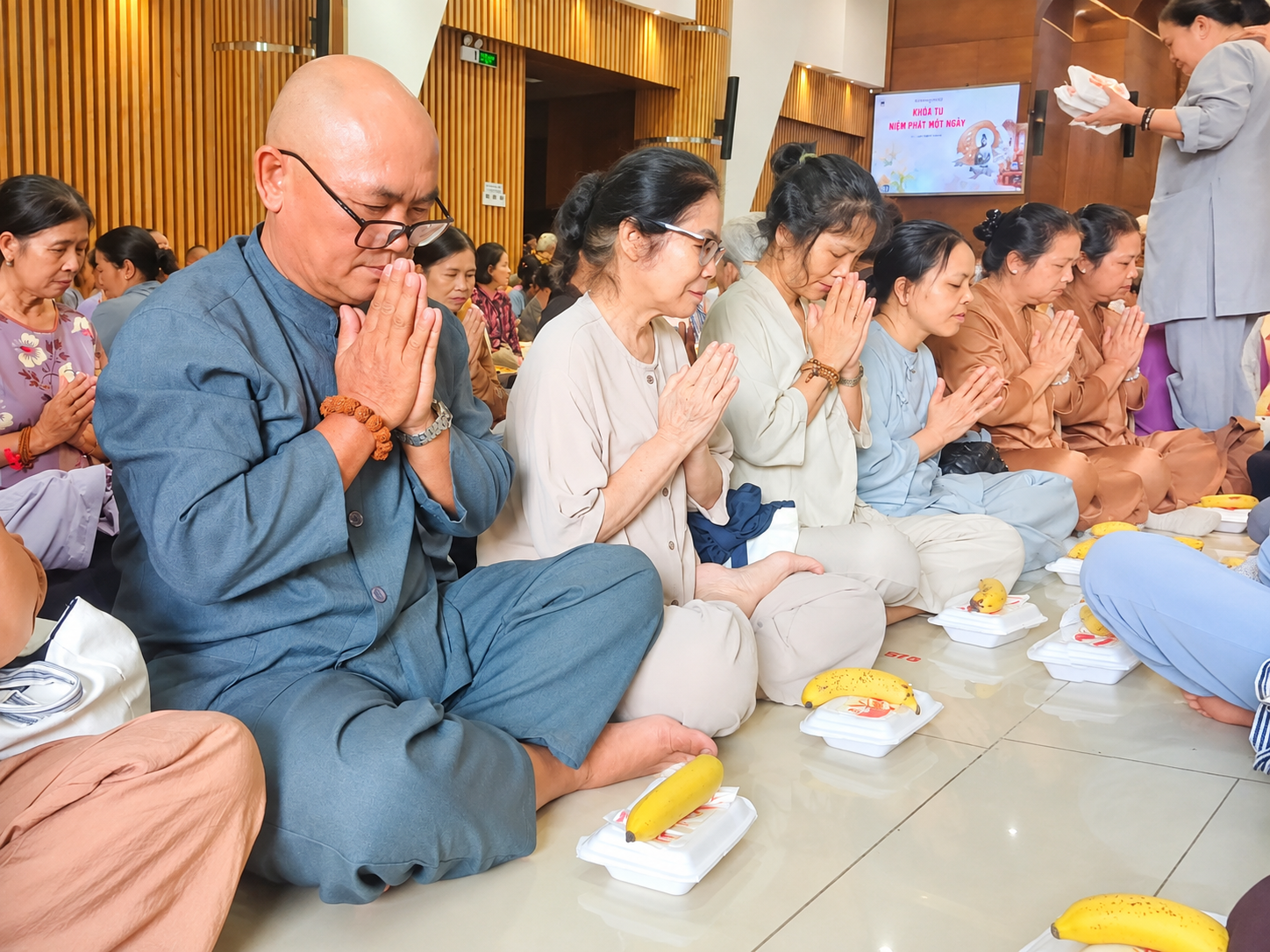 Một ngày tu tập: Khoảng lặng để trở về với chính mình
